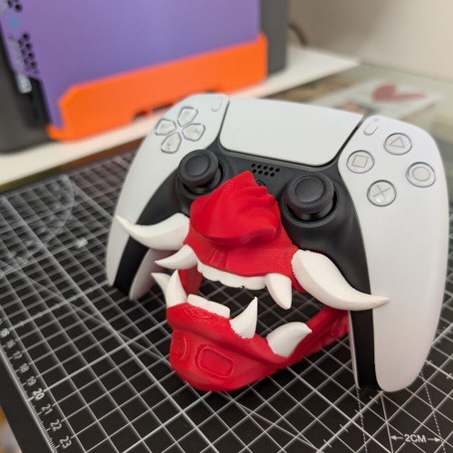 Oni Mask PS5 Controller Holder custom 3D printed