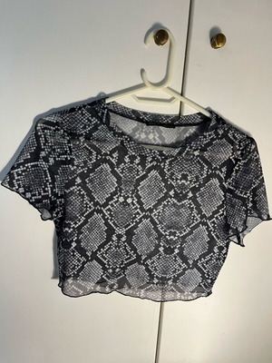 Shein animal print sheer top like new, size M, black and grey