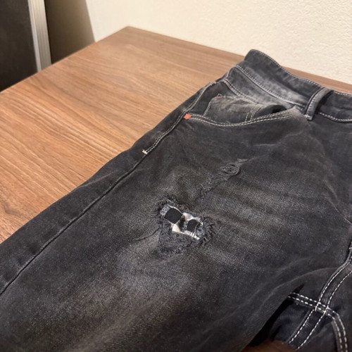 Brokers Jeans men's jeans with rips and check details new