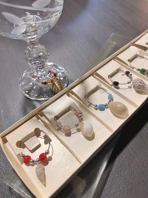 Handmade Wine Charms with Shells set of 6 like new