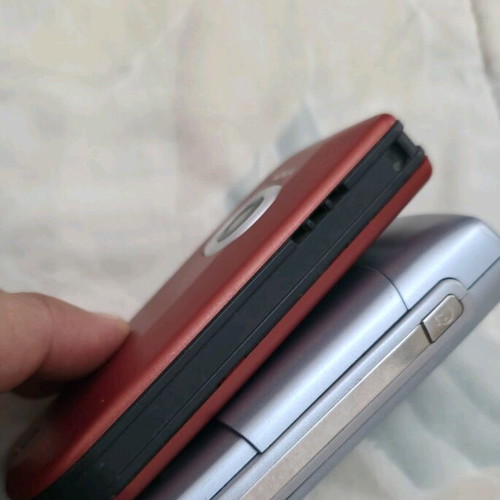 Nokia 4 phones like new from collection with leather cases