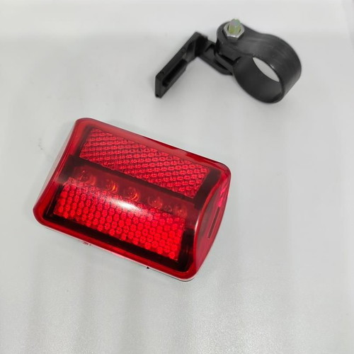 Bicycle LED Rear Light like new with Mount and 5 High Brightness LEDs