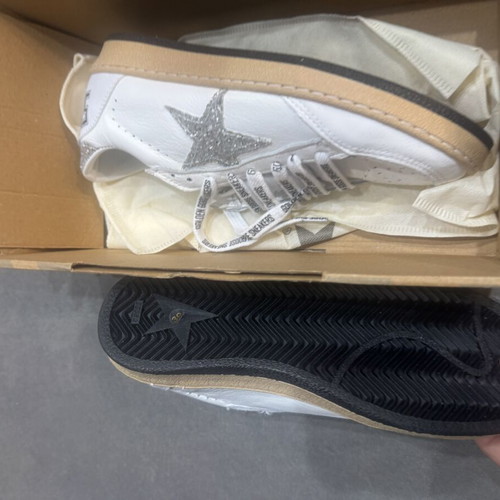 Golden Goose shoes size 39 new