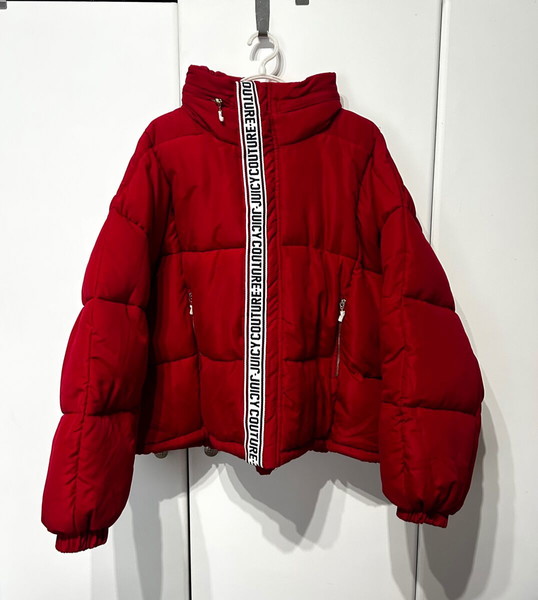 Woman Juicy Couture red jacket