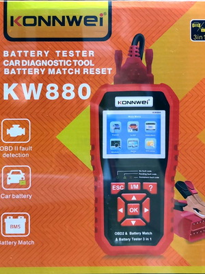 Battery Tester Konnwei KW880 digital new with crocodile clips