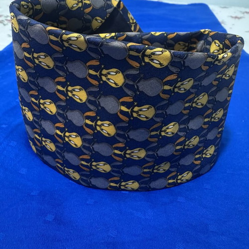 Tweety Looney Tunes Tie like new, blue and yellow