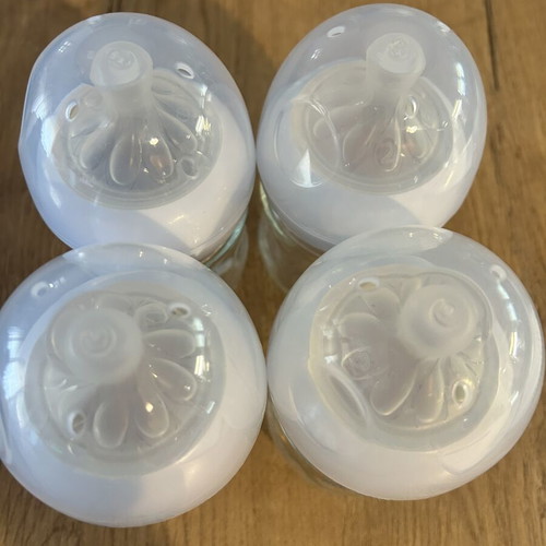 Philips Avent glass baby bottles pack of 4 with new nipples
