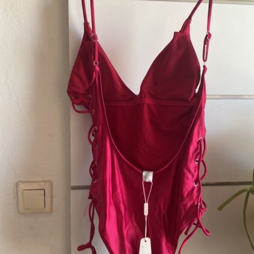 Swimsuit new, red, size M 38 10