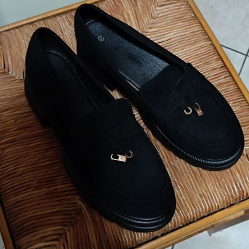 Women's loafers black like new, size 41