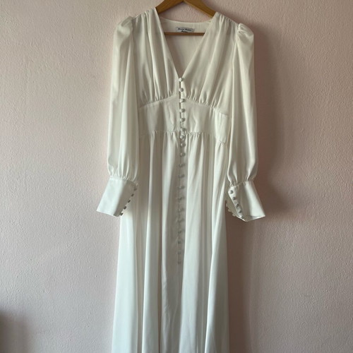 Midi dress white romantic with buttons and puff sleeves like new