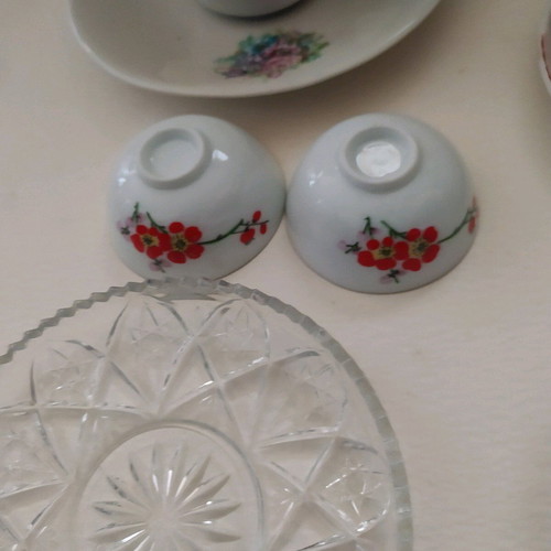 Vintage cups and dessert plates used, set