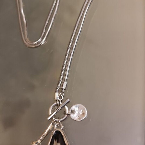 Long necklace with black stone silver new