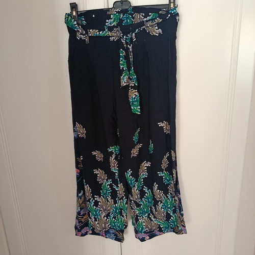 Pants like new, size S, multicolor