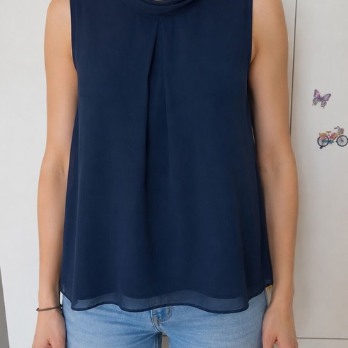 Blue sleeveless blouse Small like new with lining and back buttons