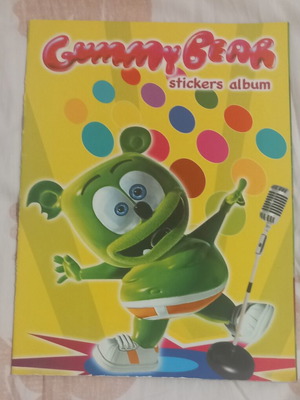 Gummy Bear άλμπουμ αυτοκόλλητων μεταχειρισμένο με 28 αυτοκόλλητα και σελοτέιπ σε 2 σελίδες