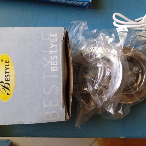Lamps and spotlights like new, pack of 2 spots and 17 lamps