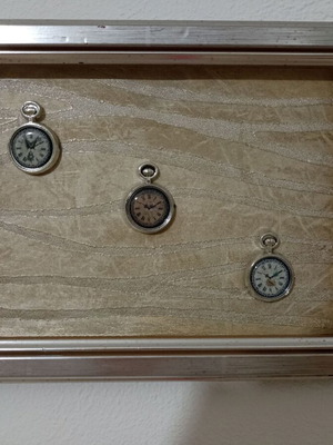 Wooden frame "little clocks"