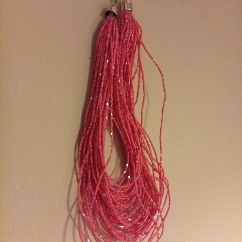 Necklace like new, pink