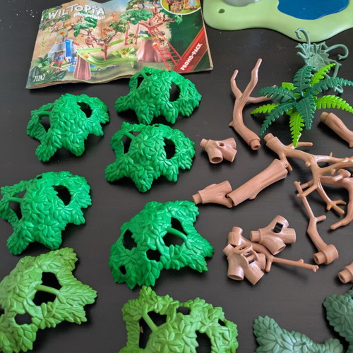 Playmobil Wiltopia Tropical Jungle Playground set used with box and instructions