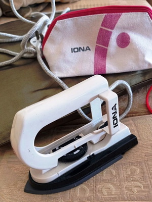 Iona vintage folding travel iron with original case and UK plug