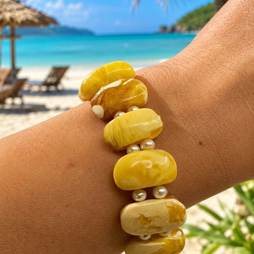 Amber bracelet with pearls, natural Baltic amber