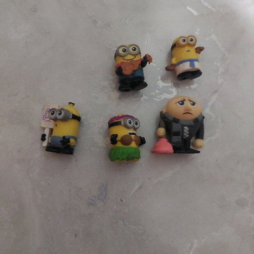 Minion rubber figures like new, pack of 5 pieces