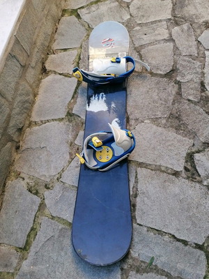 Σανίδα Snowboard Burton μεταχειρισμένη με δέστρες