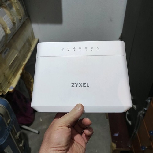 Zyxel modem like new with speed up to 200 Mbps