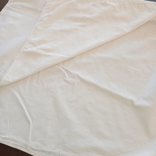 Tablecloth white cotton embossed fabric like new 1.30x1.30