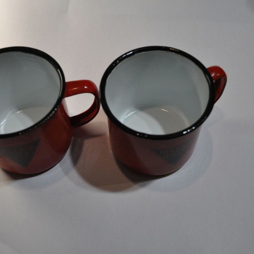 Set of 2 retro metal enamel mugs new, 350 ml