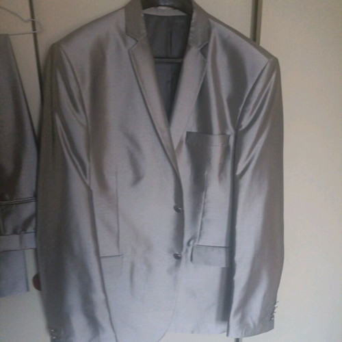 Men's suit like new, silver gray, size 56-58