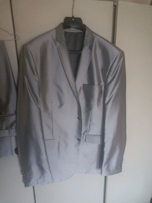 Men's suit like new, silver gray, size 56-58