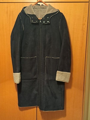 Double-sided mouton coat black-beige like new with hood