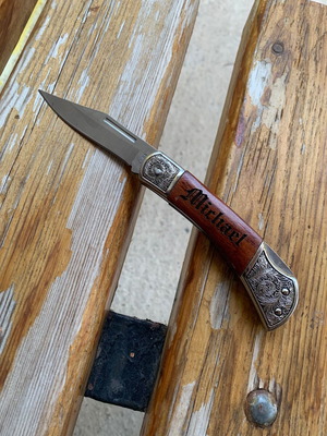 Lockback knife with Michael logo used