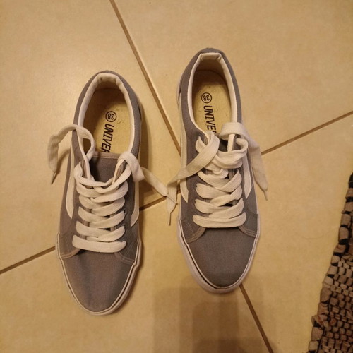 Athletic shoes size 38 gray like new, unused
