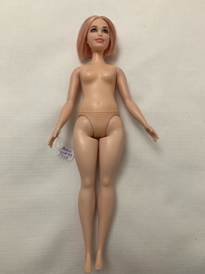 Barbie Fashionistas no109 like new, curvy doll with pink hair