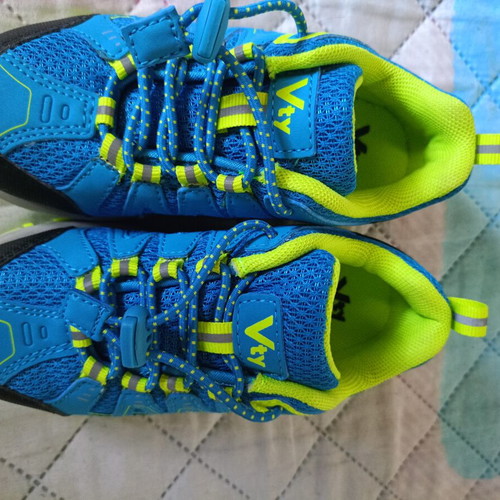 Boys shoes size 26