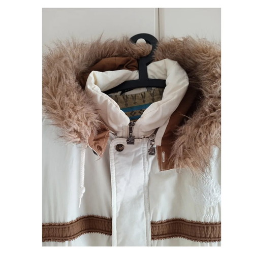 K.Way patterned jacket like new, size Large
