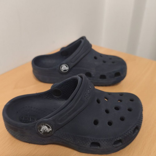 Crocs Classic navy blue sandals used, size 26