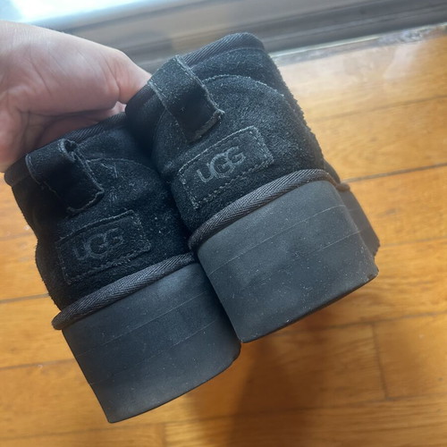 Ugg shoes used, black, size 39, boots