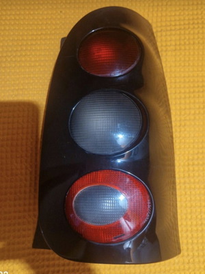 Smart Fortwo right tail light used