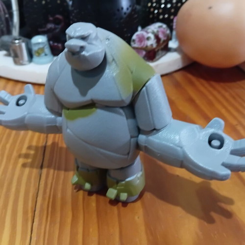 Disney Frozen II Rumbling Rock figure like new, missing crowns