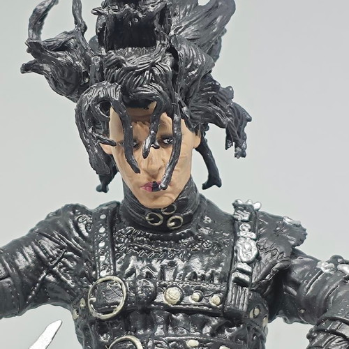 Edward Scissorhands collectible figure 18cm like new