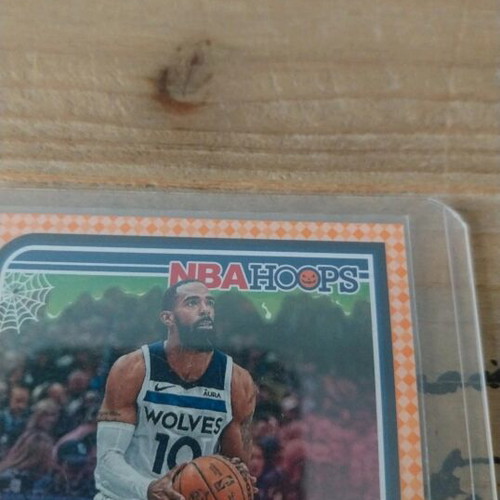 Mike Conley Panini Haunted Hoops card like new