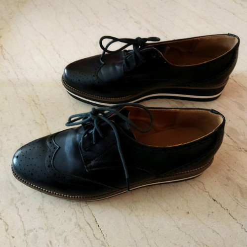 Oxford leather black shoes size 39 like new