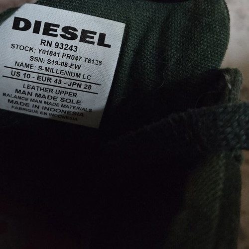Diesel men's green suede athletic shoes used, size 43