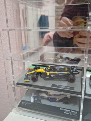 Wall Mount Display Case for 1:43 Miniatures Like New Plexiglass