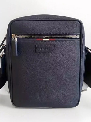 Bally δερμάτινη τσάντα ώμου καινούργια, μαύρη