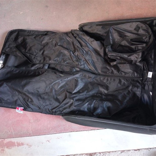 Magellan wheeled travel bag in good condition