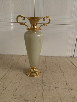 Marble vase new